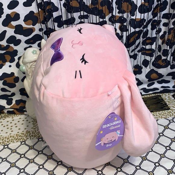 STACKABLES BY SQUISHMALLOWS BOP THE PINK BUNNY WITH OMBRÉ BOWTIE PLUSH PILLOW - Picture 2 of 12